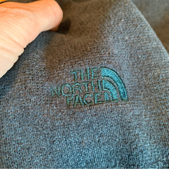 North Face Fleece - heathered navy half zip hoody with buttons - Picture 6 of 7